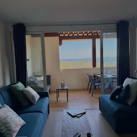 Avec Vue Sur Le Golfe De St Tropez- Climatisation Apartamento *